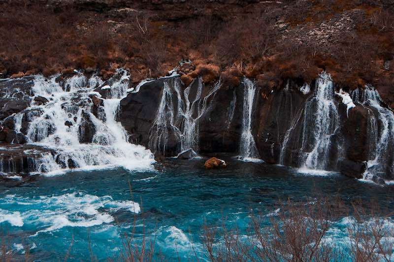 izlanda HRAUNFOSSAR şelalesi