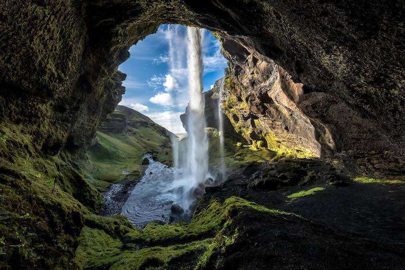 KVERNUFOSS şelalesi