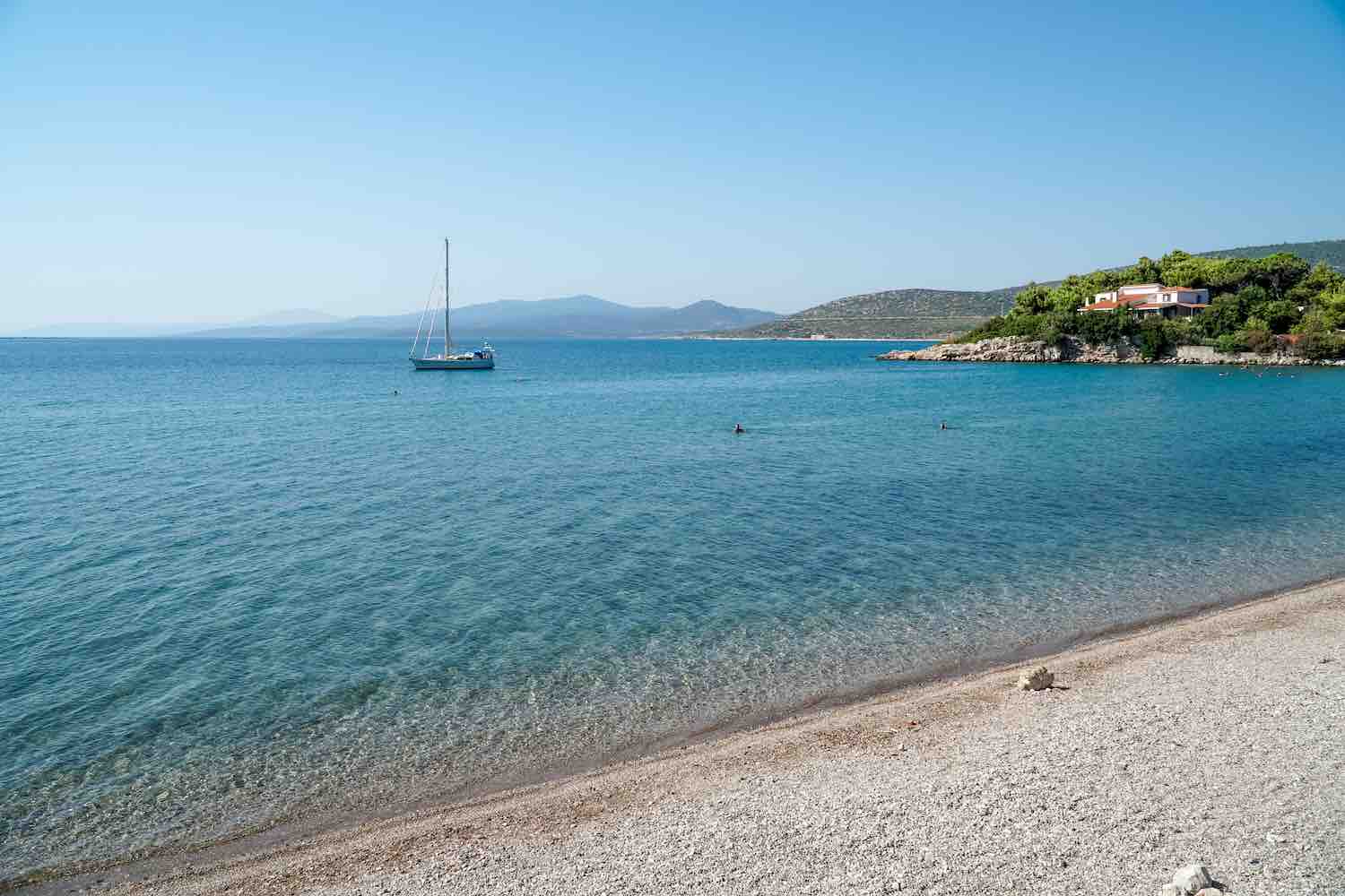 manal plajı karaburun